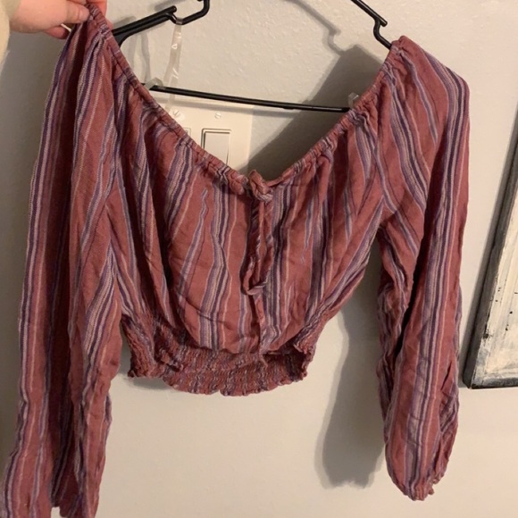 Off the shoulder shirt - Picture 2 of 2